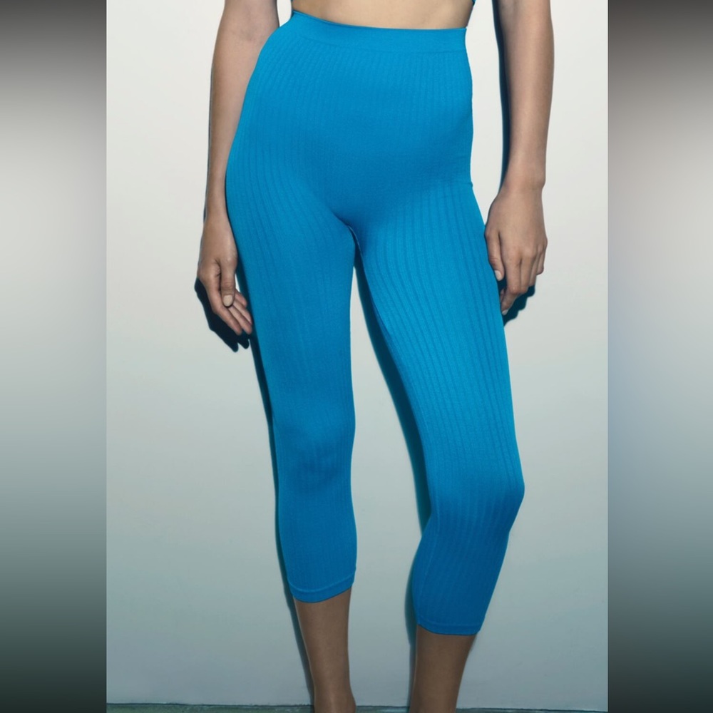 New Zara basic with tags